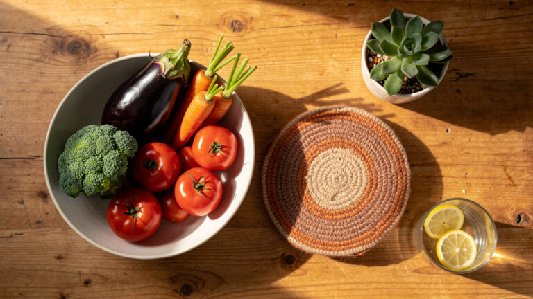 Holistic Cancer Care 2025: Diet & Mindful Living